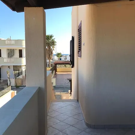 Appartement Casa L'Isola Della Fanciulla à Torre Pali Extérieur photo
